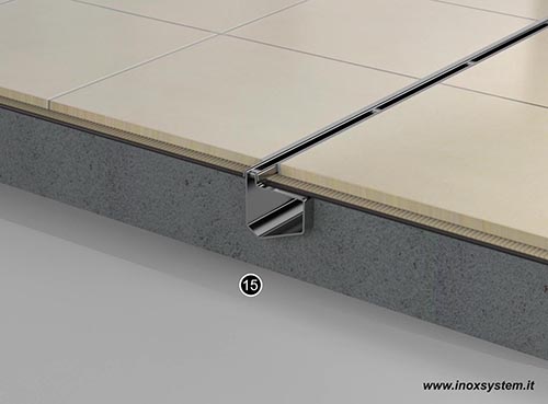 Canale a fessura con bordi dritti verticali laterali con corpo porta mattonella in acciaio inox